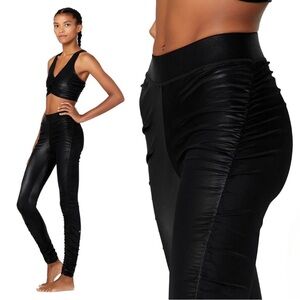 ALO Yoga Cinched High Rise Full length Leggings Black Shine Size Large